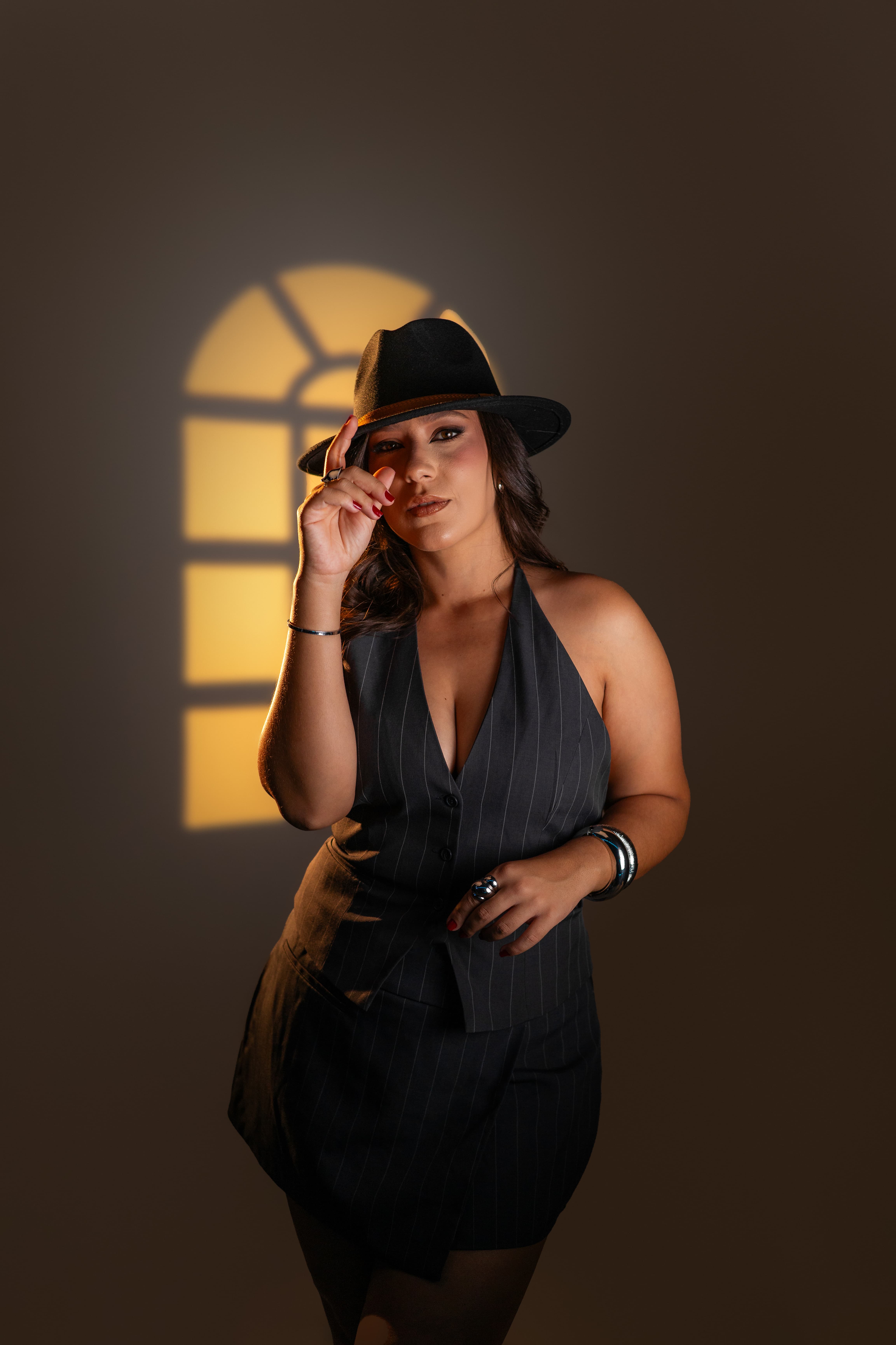 Julia Viana cantando seresta